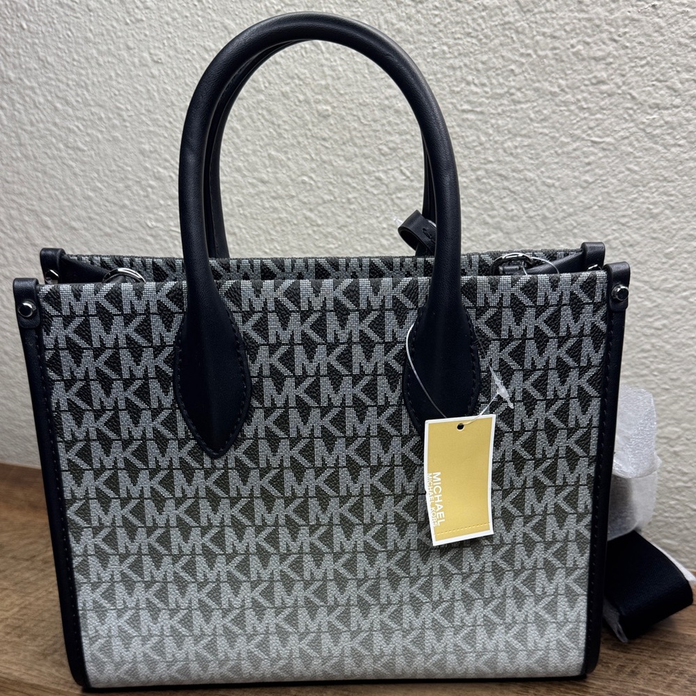 Michael Kors Small Mirella Shopper TZ & Large Jet Set Matching Wristlet Wallet - Picture 6 of 8